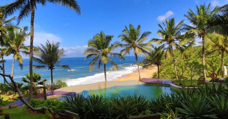 8 Romantic Kovalam Beach Resorts For A Blissful Vacation – Travel India Alone