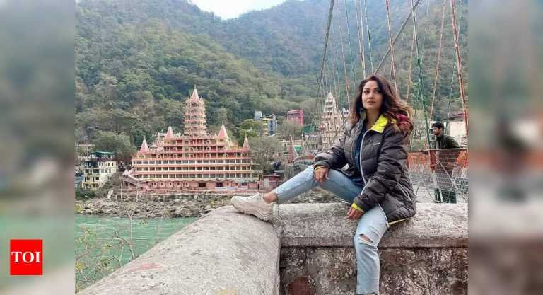 Adaa Khan loves travelling, but here’s why she doesn’t go on solo trips in India – Travel India Alone