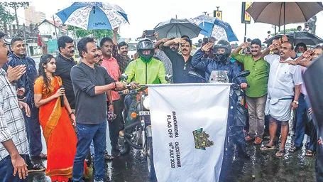 Major Ravi flags off Kozhikode family’s all-India bike trip to express solidarity to soldiers – Travel India Alone