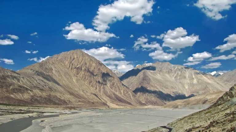 Meet India’s Stunning Mountains By Going On These Treks In Ladakh – Travel India Alone