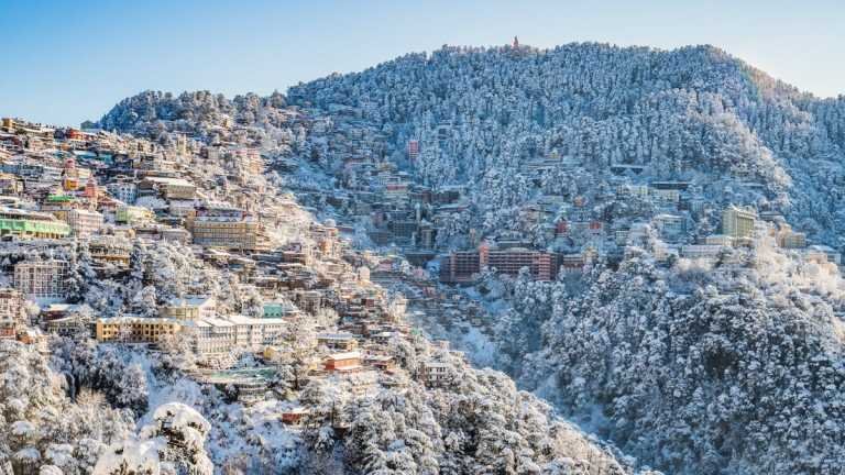 5 Best Places For Couples To Enjoy A Winter Getaway In Hill Station – Travel India Alone