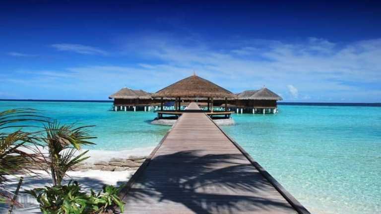 Sparkling sun, blue sea: Maldives is one of India’s favourite holiday destinations | Travel News – Travel India Alone