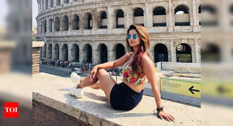 Adaa Khan: Solo travel is liberating and peaceful – Travel India Alone