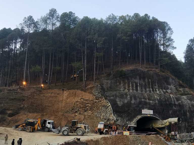 Rescuers to dig new shaft for 41 workers trapped in India tunnel for 9 days | News – Travel India Alone