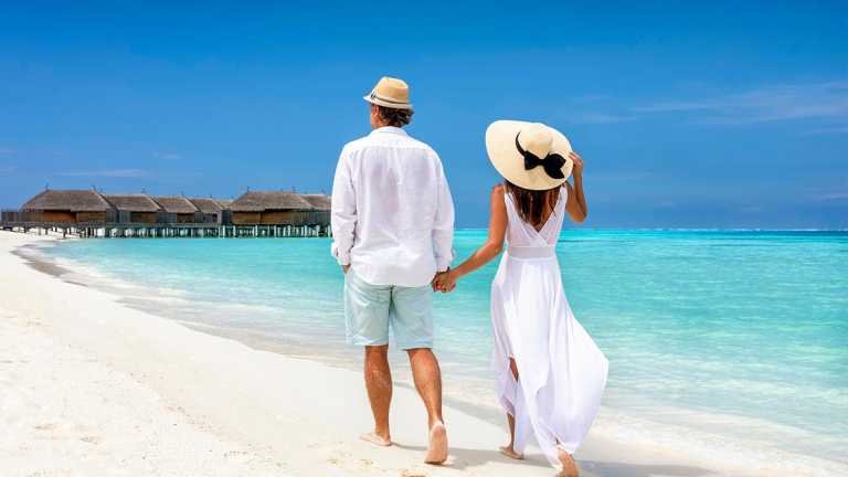 International Honeymoon Destinations: Top 5 International Honeymoon Destinations For Newlyweds Couple – Travel India Alone