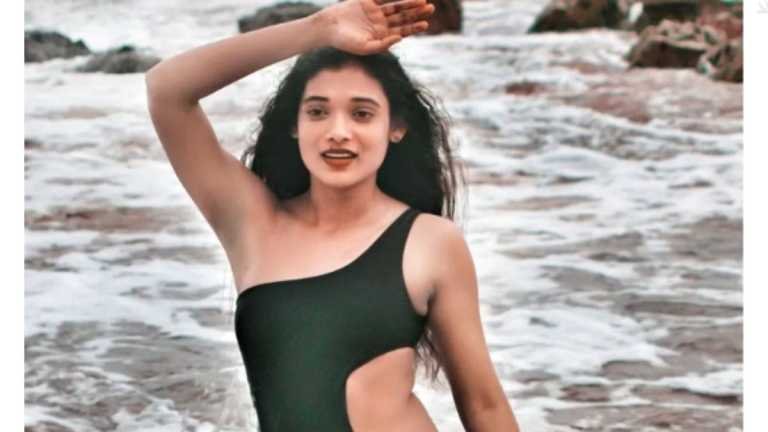 Telugu Actor Rekha Boj Commits To Run Naked On Vizag Beach If India Wins World Cup – Travel India Alone