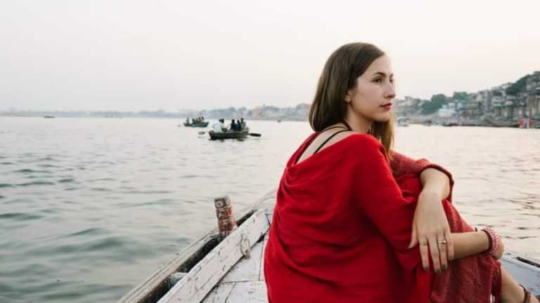 Travelling Solo? Tips For Female Travelers For Mesmerizing And Safe Experience In India | Budget Travel News – Travel India Alone
